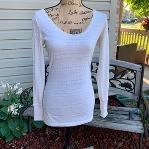 White long sleeve design tee